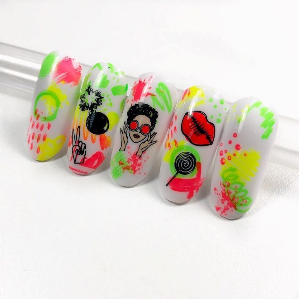 Swanky Stamping Oje Neon Yeşili S15 (6ml)