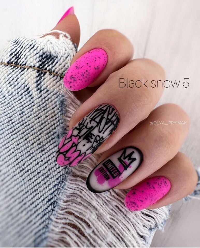 Saga Black Snow Kalıcı Oje 5 (9ml)