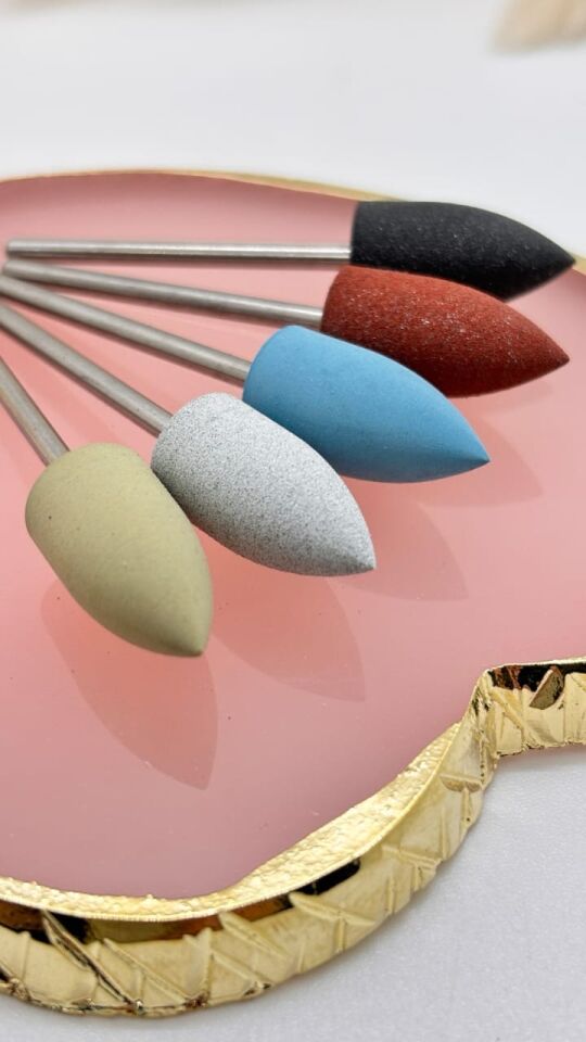 Silikon Freze Gri Sert D=1cm Boy 2cm (1 adet)