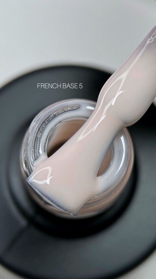 SAGA Professional French Base 05 (9ml)