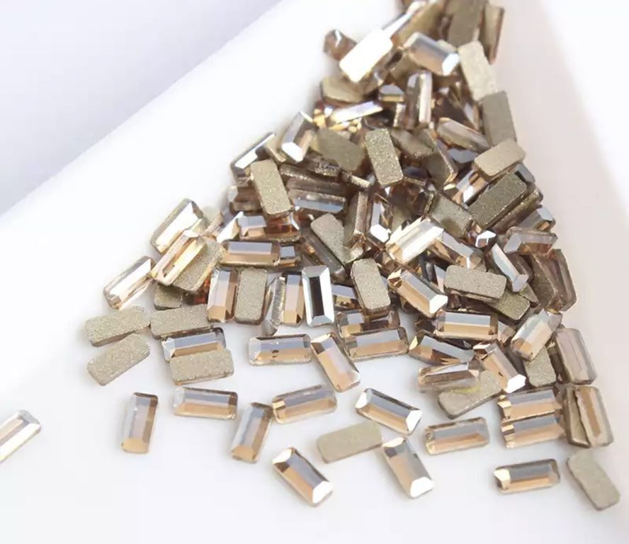 Taş Dikdörtgen Şampanya 1,9*4mm 4 Adet
