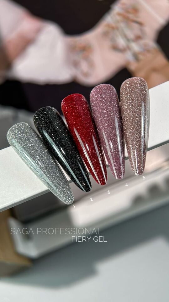 Saga Fiery Gel Kalıcı Oje Flash 02 Siyah (10ml)