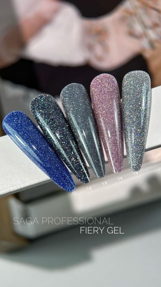 Saga Fiery Gel Kalıcı Oje Flash 12 Grimsi Siyah (10ml)