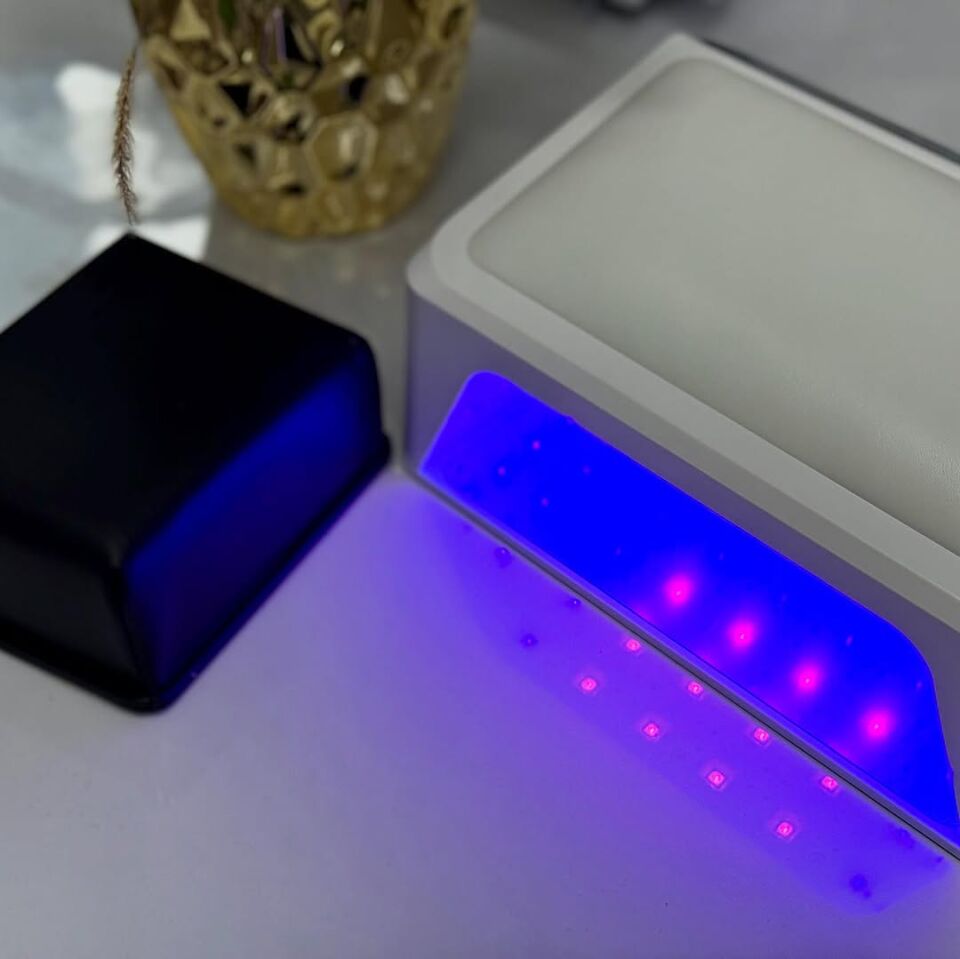Global Fashion  UV/LED Tırnak Kurutucu 120W – Uzman Destek Yastıklı Profesyonel Lamba (Beyaz)