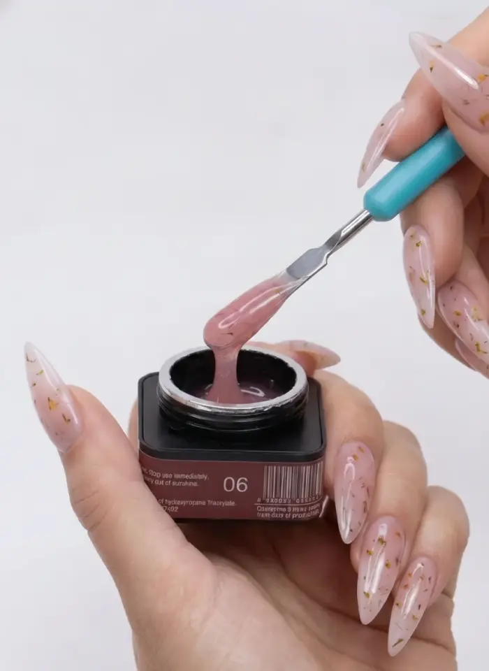 Global Fashion Builder Flower Gel 06 - (8 ml) Kuru Çiçek Yapraklı Tırnak Modelleme Jeli