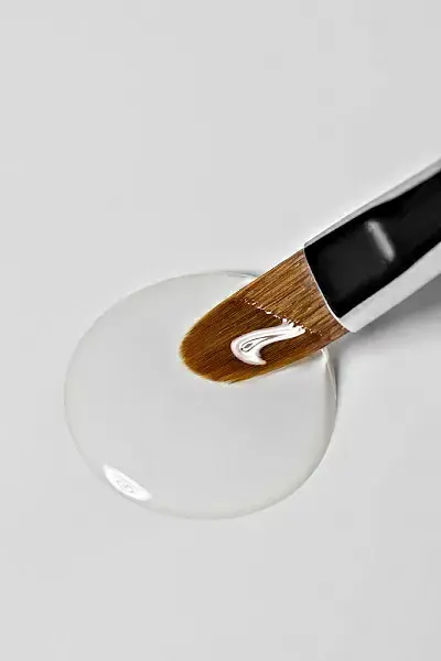 Runail Expert Rubber Base Scotch – Çift Taraflı Yapışkan Özellik (18 ml)